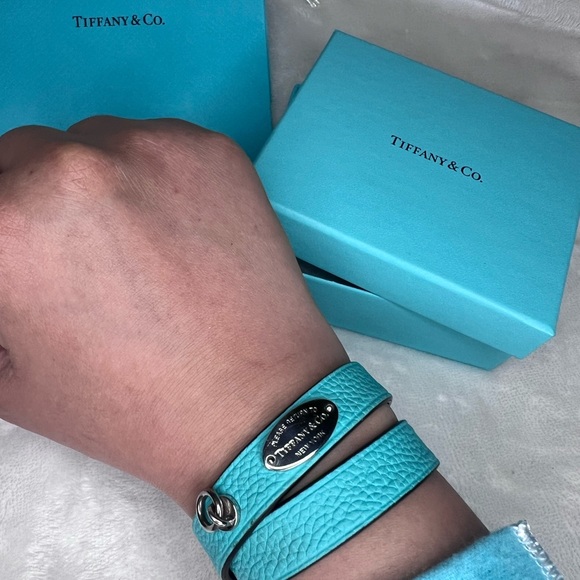 Tiffany & Co. Aqua Leather Bracelet with Silver Plaque - Picture 8 of 13